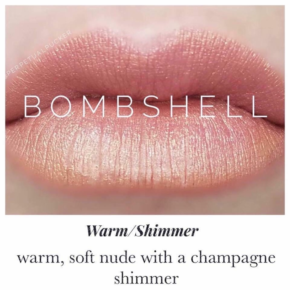 Lipsense by SeneGence long lasting lipstick
New full sized never opened